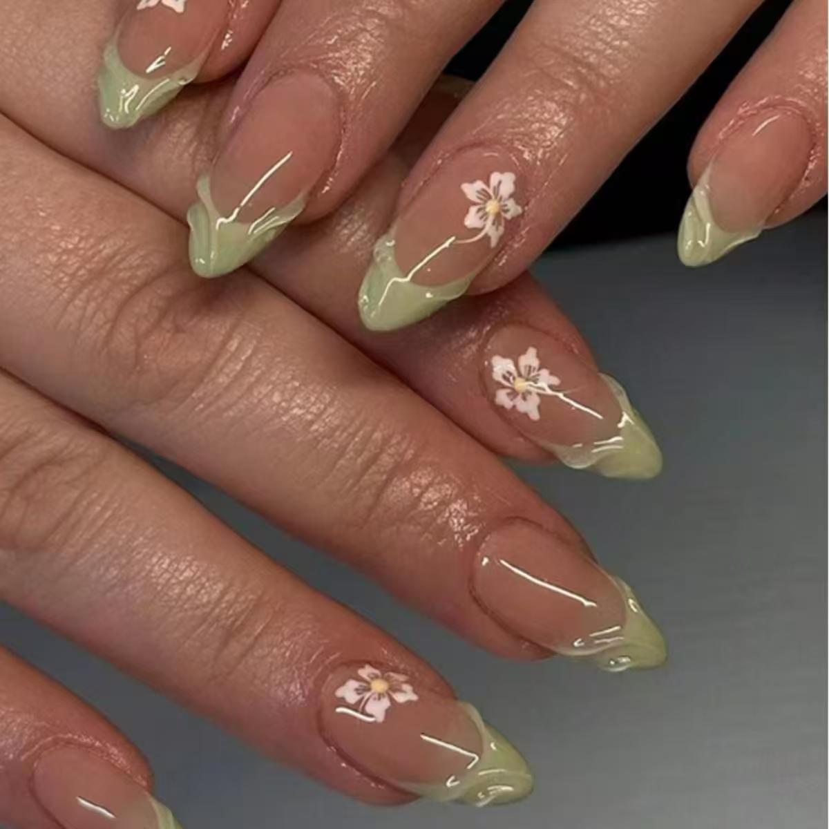Nail Art Press On - 24 قطعة بسيطة الأخضر الفرنسية الأظافر