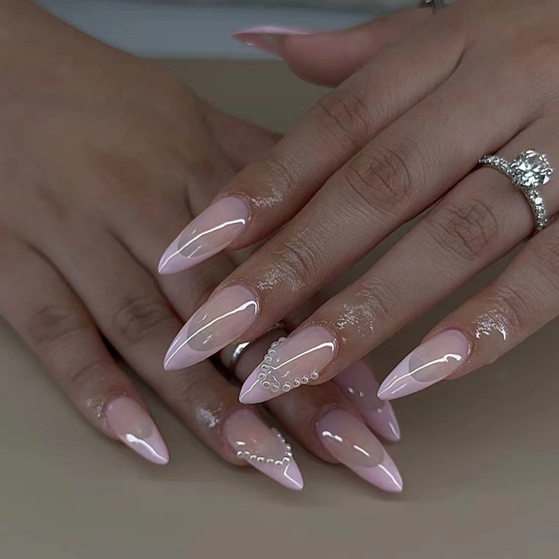 24 قطعة مجموعات الأظافر كاذبة  - مراجعة Nail Art Valentines Day وسعره