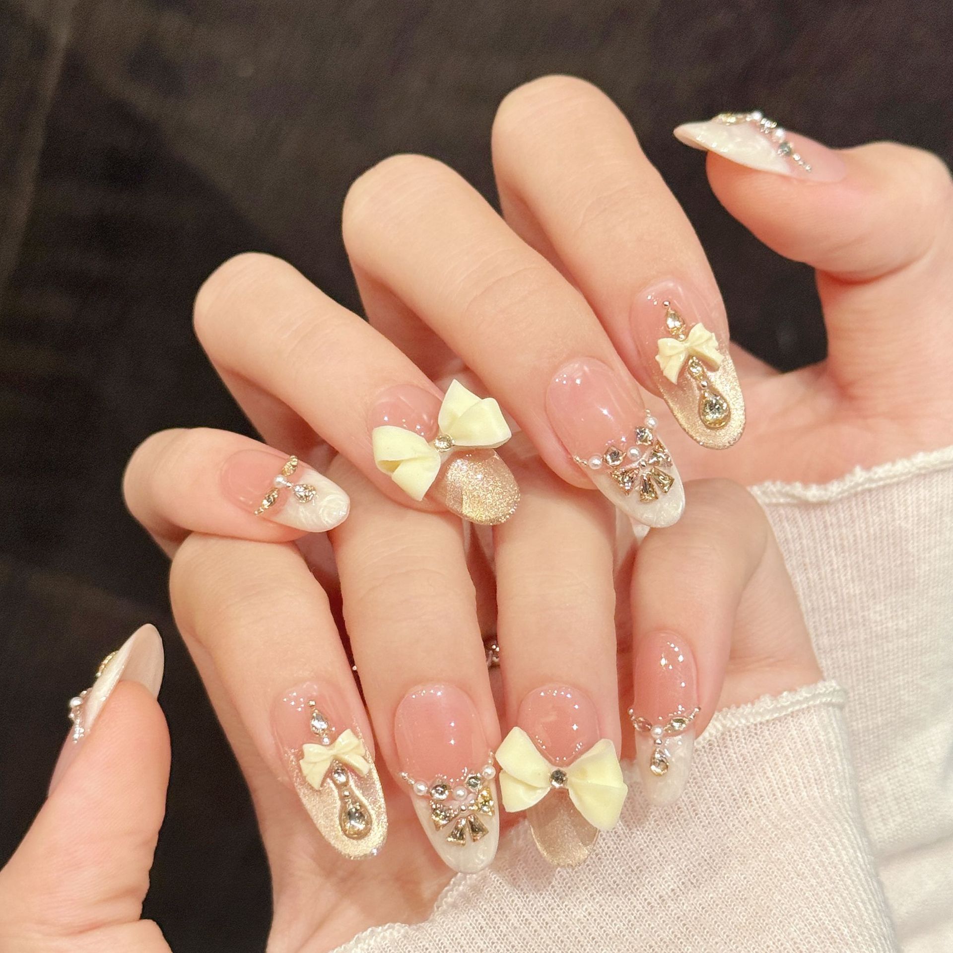 10 قطعة الصحافة اليدوية على ال - مراجعة Nail Art Press On وسعره
