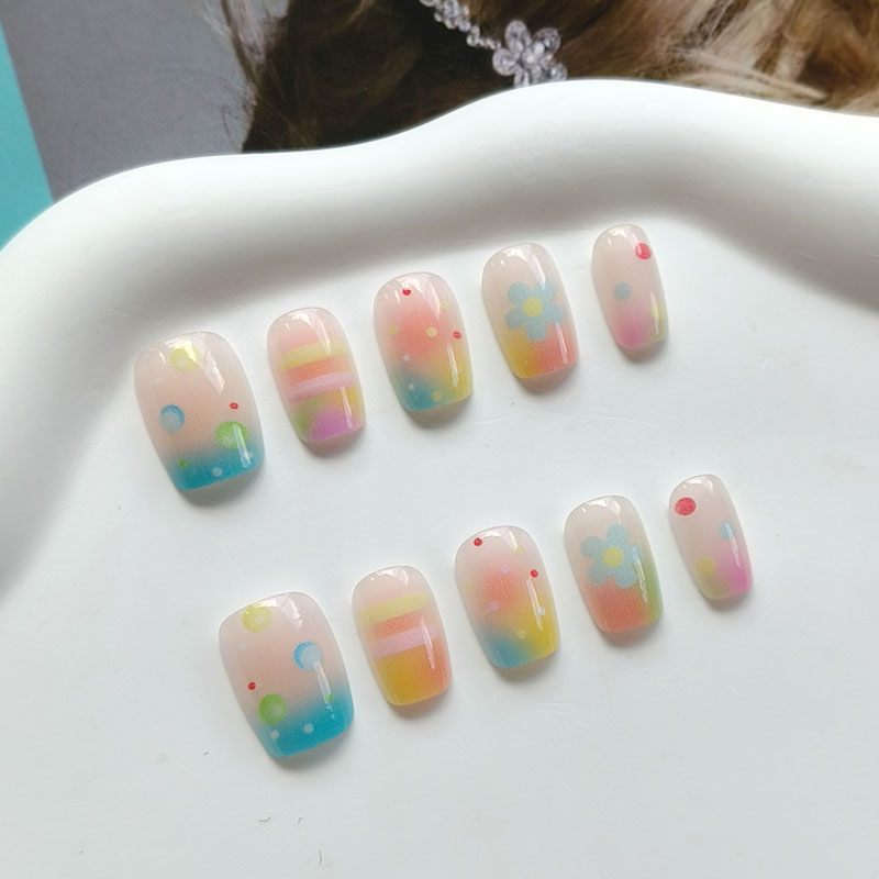 10 قطع من أظافر الفقاعات الملو - مراجعة Nail Art Ombre وسعره